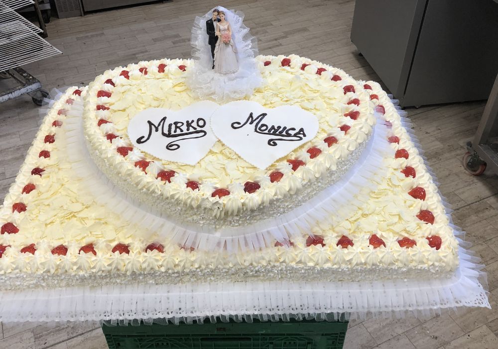 pasticceria le delizie mochene prodotti.jpg
